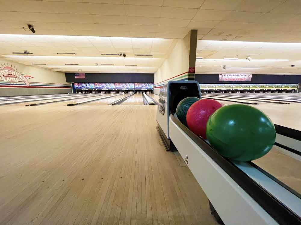 A photo of Flint Hills Lanes bowling alley from their website.