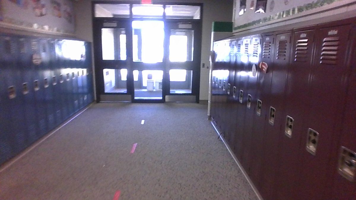 Exit to the outside in the 7th grade green team hallway