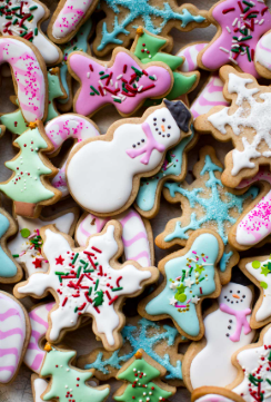 Christmas cookies with colorful frosting